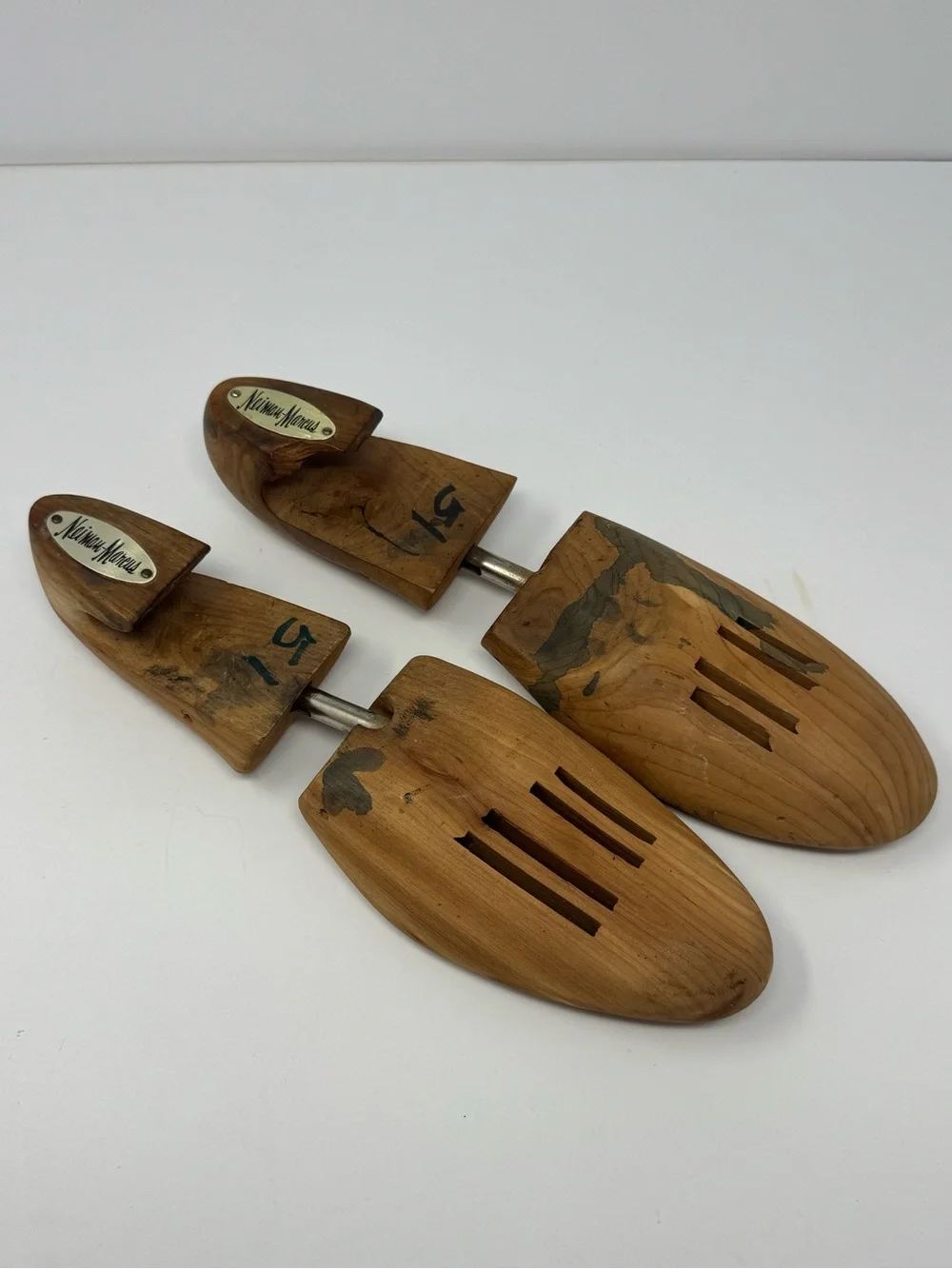 Vintage Neiman Marcus Cedar Shoe Trees Mens 12